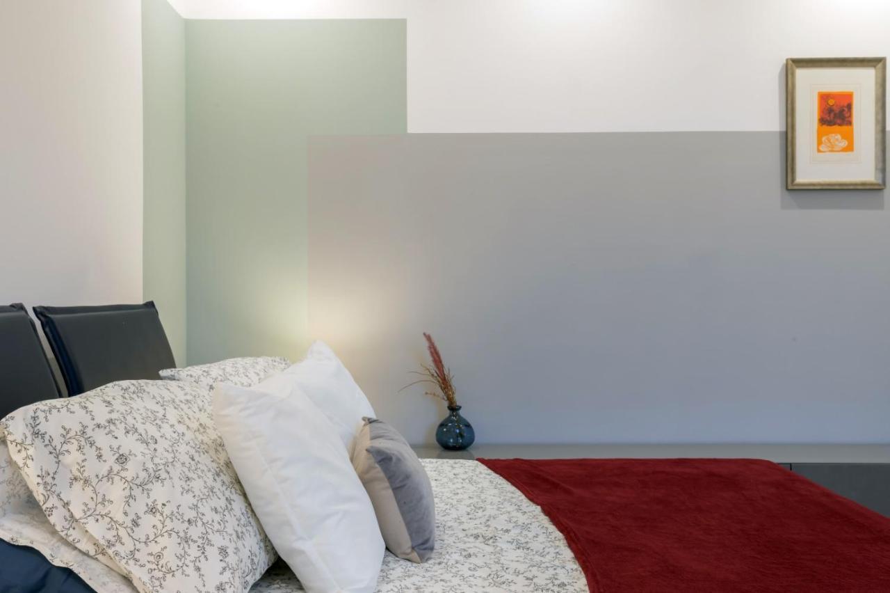 Appartamento La Casa Di Nina - Meda Esterno foto