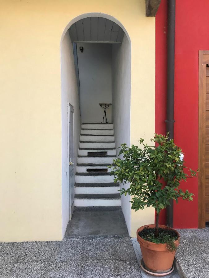 Appartamento La Casa Di Nina - Meda Esterno foto